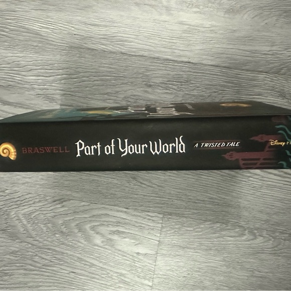 NEW Disney Twisted Tales Part of Your World Little Mermaid Retelling 1st Edition - Picture 2 of 4